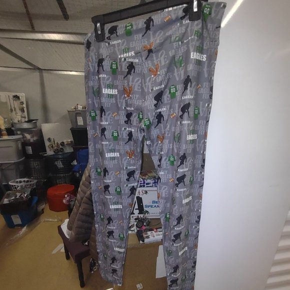 Leggings - PHILADELPHIA EAGLES size XL - from Apple Girl Boutique - NWT - Picture 1 of 3